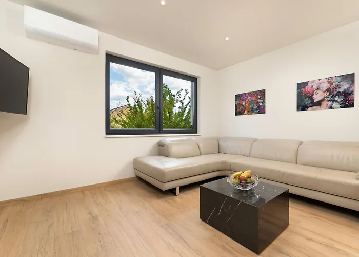 Vida's Place * Malinska